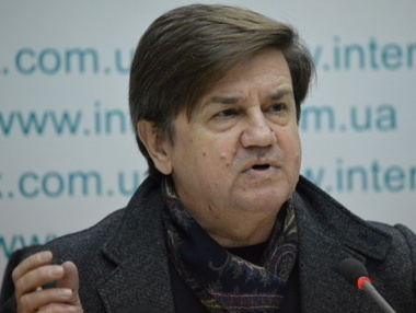 Карасев: Психологически люди уже давно готовы распрощаться с советским тоталитарным прошлым