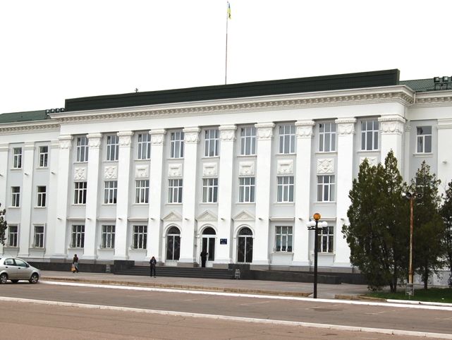 У Сєвєродонецьку депутата міськради підозрюють у створенні злочинного угруповання та заволодінні 1,3 млн грн 