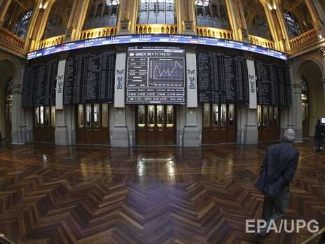 Standard & Poor's понизило рейтинг Украины до 