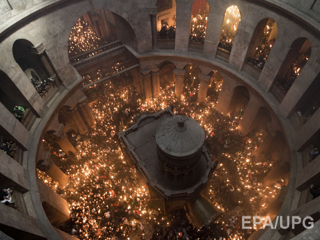 Дайджест 11 апреля: Благодатный огонь в Иерусалиме, Аваков хочет отставки Кихтенко, в Харькове снесли три памятника