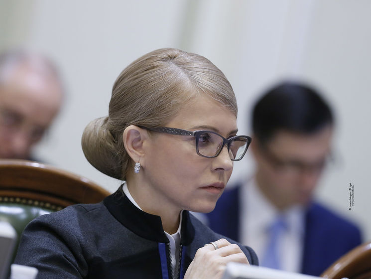 Тимошенко подала в суд на Порошенко из-за "незаконной агитации"