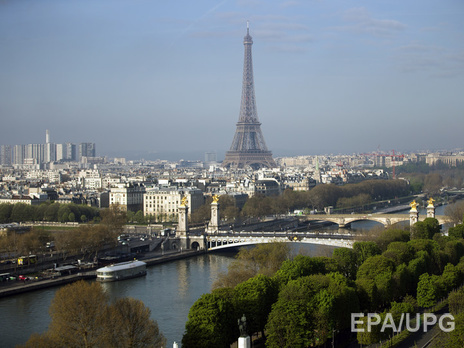 Во Франции прошли акции в поддержку арестованного российскими властями крымского активиста Кольченко