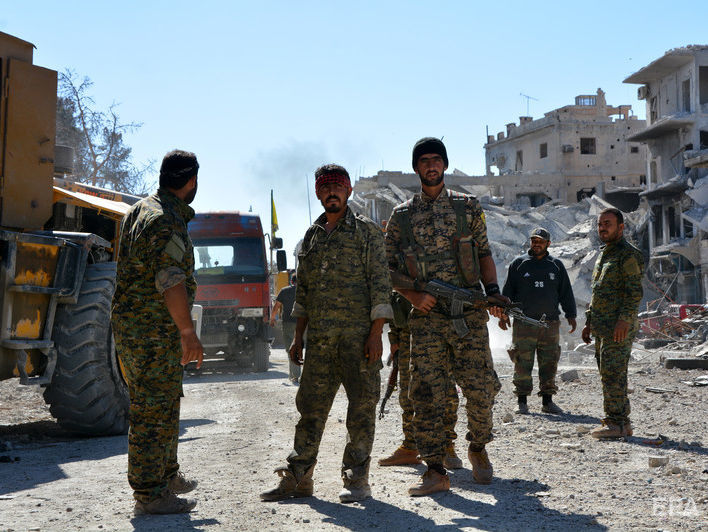 "Сирійські демократичні сили" намагаються звільнити мирних жителів з останнього міста, підконтрольного ІДІЛ