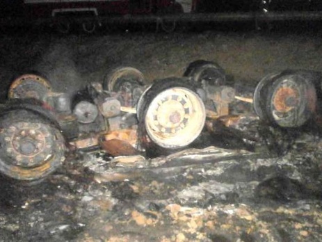 ГосЧС: В Днепропетровской области перевернулся и загорелся бензовоз, пострадавших нет