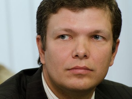 Нардеп Емец предложил семи судьям КС заявить о самоотводе