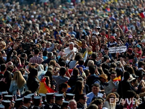 Ватикан: С 2005 по 2013 год число католиков в мире выросло на 12%