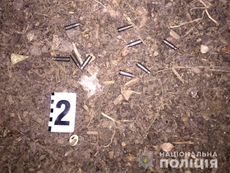 Дом главы Ровенского горсуда обстреляли из автомата, во двор бросили гранату – полиция