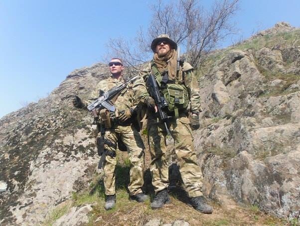 "Азов": Террористы обстреливают Широкино из танков и минометов, есть раненый