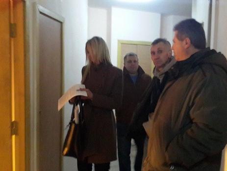 В квартире главы департамента Министерства юстиции по люстрации проходит обыск