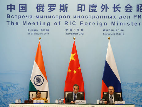 Лавров заявил, что США пытаются создать предлог для военной интервенции в Венесуэлу