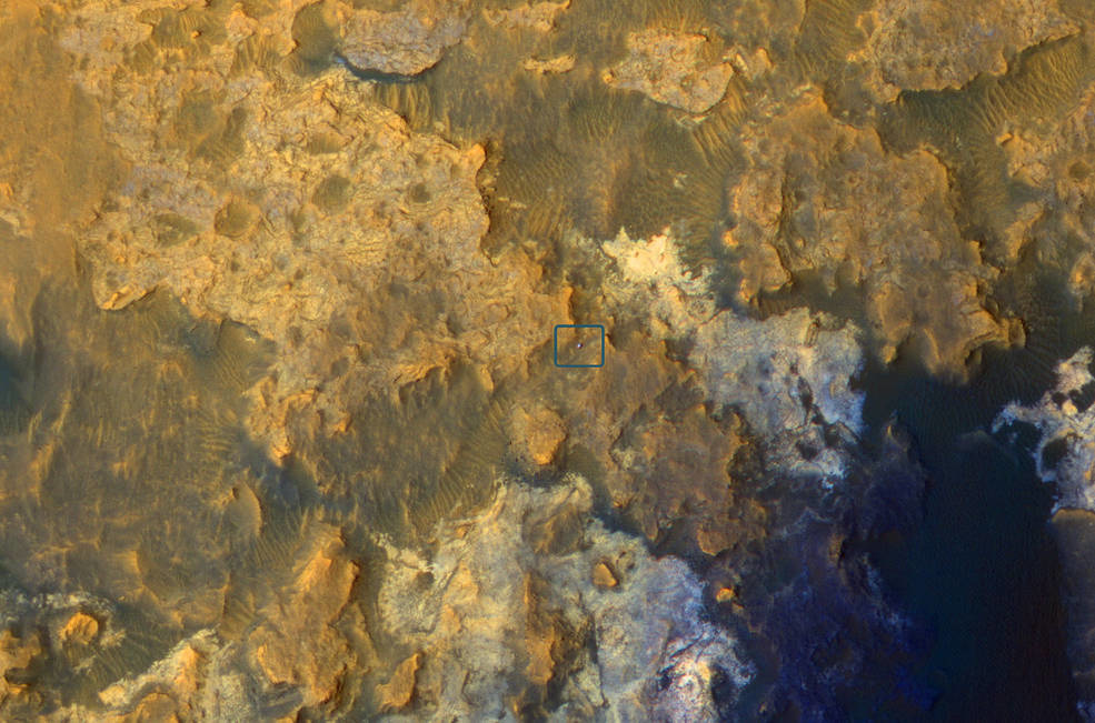 Межпланетная станция NASA сфотографировала марсоход Curiosity