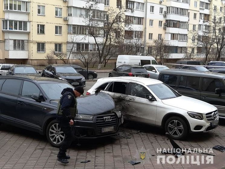 В сети появилась информация, что взорванный в Киеве автомобиль принадлежит Турчинову. Тот заявил, что мечты "недоеденных снегирей" не сбылись