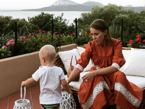 Собчак показала лицо подросшего сына