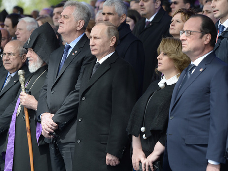 В Ереване прошла официальная церемония в память о 100-летней годовщине геноцида армян. Фоторепортаж