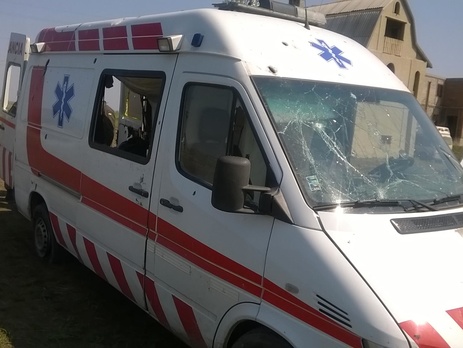 Террористы расстреляли под Широкино машину скорой помощи. Фоторепортаж