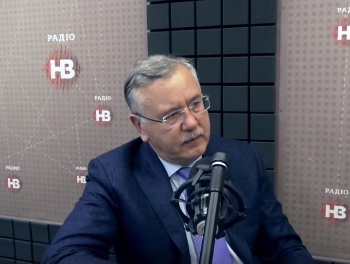 Гриценко заявив, що в разі перемоги на виборах поверне Саакашвілі українське громадянство