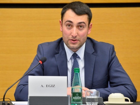 В Крыму закончен допрос члена Меджлиса Эгиза