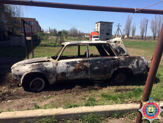 МВД: Боевики обстреляли поселок Новолуганское, ранены двое подростков