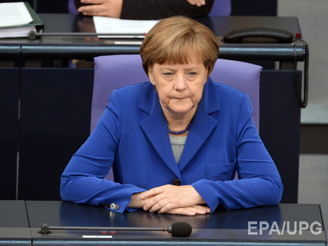 Порошенко и Меркель осудили нарушения режима тишины на Донбассе со стороны боевиков