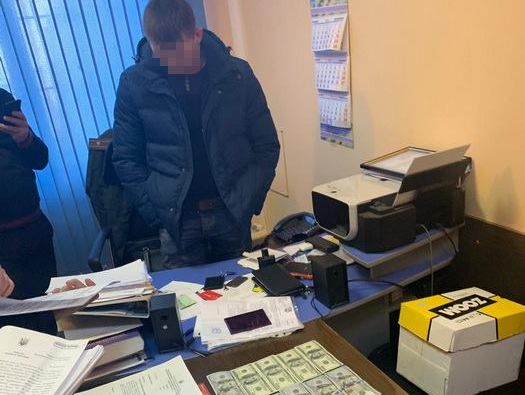 СБУ затримала двох керівників Одеського СІЗО, які вимагали гроші із затриманих за поліпшення умов перебування
