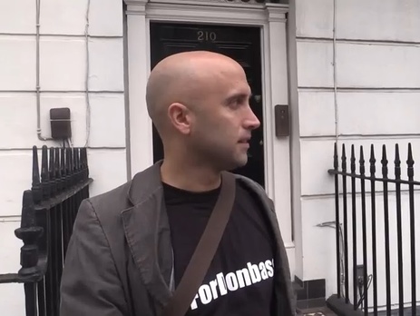 Прокремлевского журналиста Грэма Филлипса выгнали из лондонского музея Бандеры