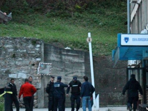 В Боснии во время вооруженного нападения на полицейский участок погибли два человека