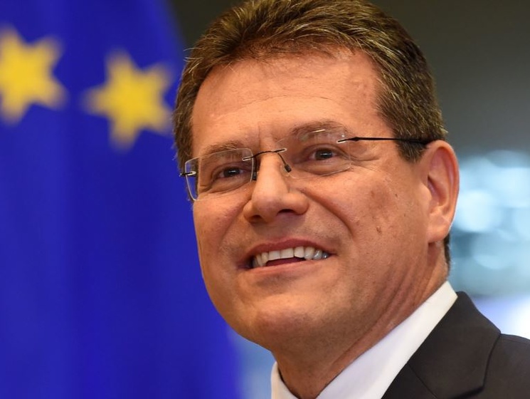 Вице-президент Еврокомиссии Шевчович: Претензии ЕС к "Газпрому" не повлияют на газовые переговоры между Украиной и РФ