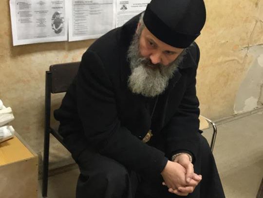 Архієпископ Кримський Климент: Звинувачують мене в тому, що я на ринку біля автовокзалу нецензурно лаявся