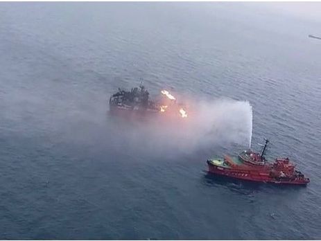 В Черном море потушили пожар на горевшем полтора месяца танкере
