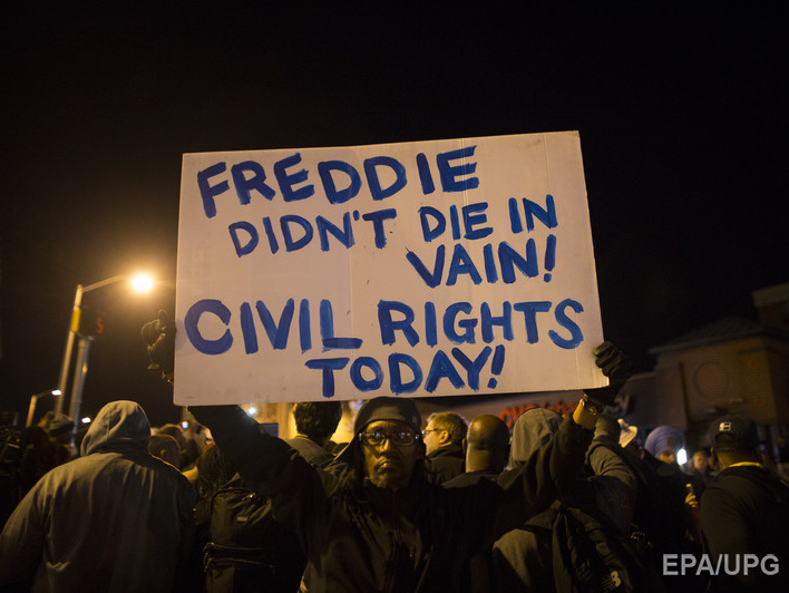 В Нью-Йорке в ходе протестов в связи с гибелью афроамериканца в Балтиморе задержали более 60 человек