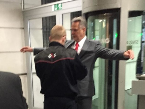 Фирташ прибыл в суд, где рассматривают вопрос его экстрадиции