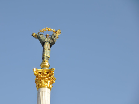 В центре Киева выступают детские коллективы, первомайских демонстраций нет