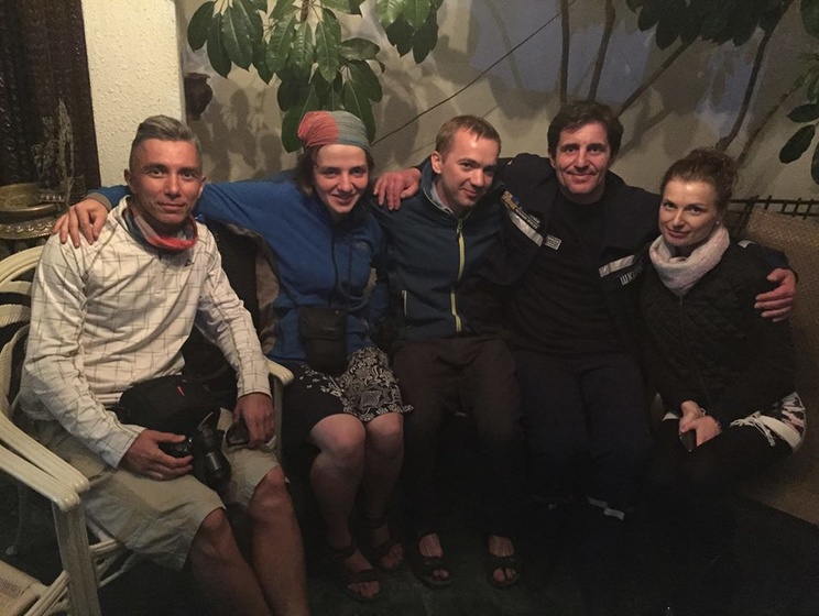 Шкиряк встретился с пострадавшими от землетрясения украинцами в Непале