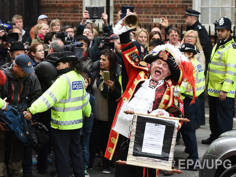 В Британии празднуют рождение принцессы. Фоторепортаж