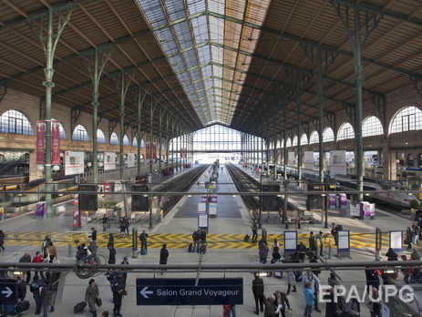 Мигранты разбили палаточные лагеря в центре Парижа