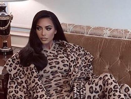 Ким Кардашян нарядилась в леопардовую одежду с ног до головы