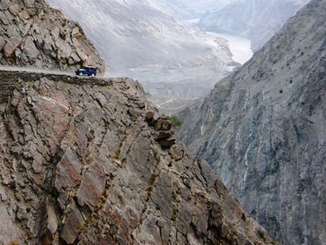 В ДТП в Афганистане погибли минимум 18 человек