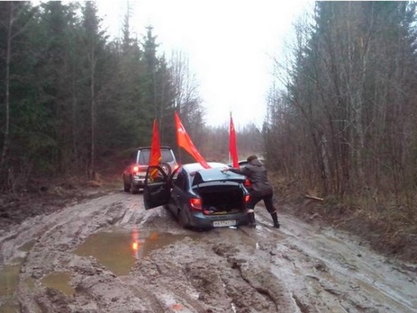 В Карелии большинство участников автопробега в честь 70-летия победы сошли с маршрута из-за отсутствия дорог