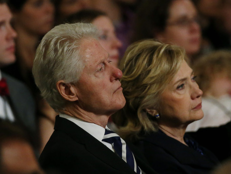 Коррупция с российским и украинским следом. В США разворачивается скандал вокруг семейства Билла и Хиллари Клинтон