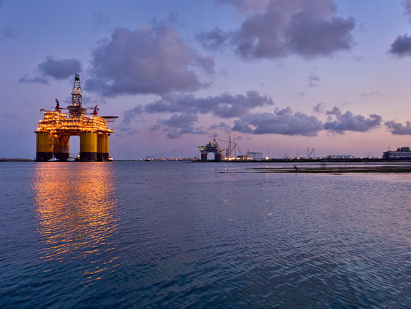 Нефть Brent достигла максимальной цены в 2015 году