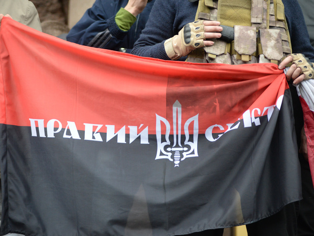 "Правый сектор" опроверг свою причастность к расстрелу милиционеров в Киеве