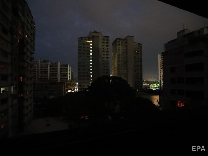 Венесуела залишилася без світла, влада говорить про саботаж на ГЕС