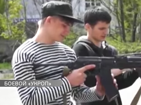 В Одессе открыли военно-патриотический лагерь для старшеклассников "Укроп". Видео