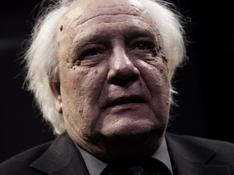 Буковского после девятичасовой операции ввели в искусственную кому