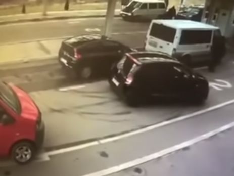 Закарпатские пограничники пропустили без очереди автомобиль с 84,3 кг героина