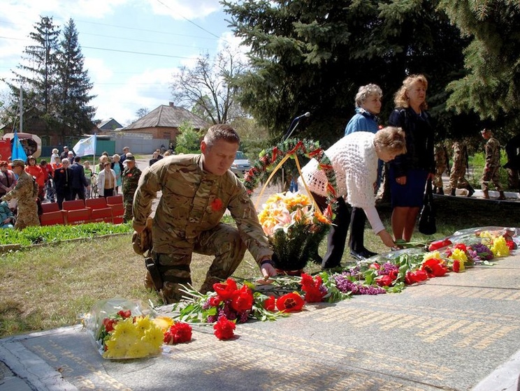 Минобороны: В Донецкой области участники АТО принимают участие в мероприятиях ко Дню Победы