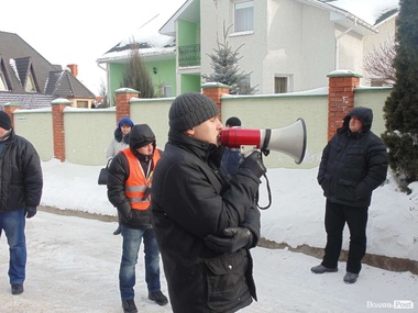 На Волыни активисты провели акцию "Народное вече на колесах"
