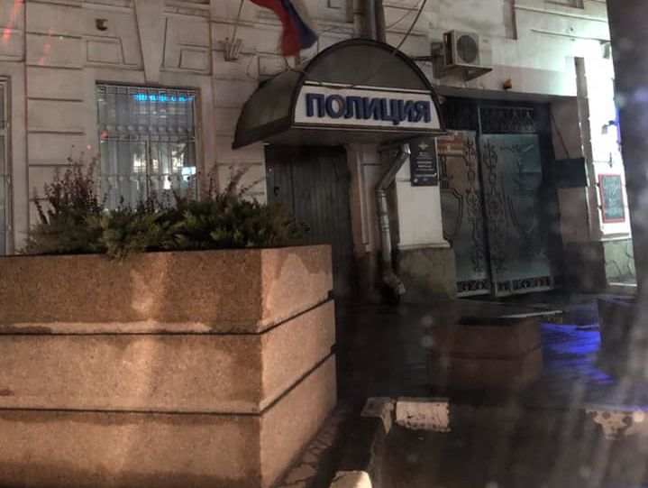 На в'їзді в Ростов чотирьох кримськотатарських активістів примусили проїхати у відділок поліції, пізніше всіх відпустили – "Кримська солідарність"