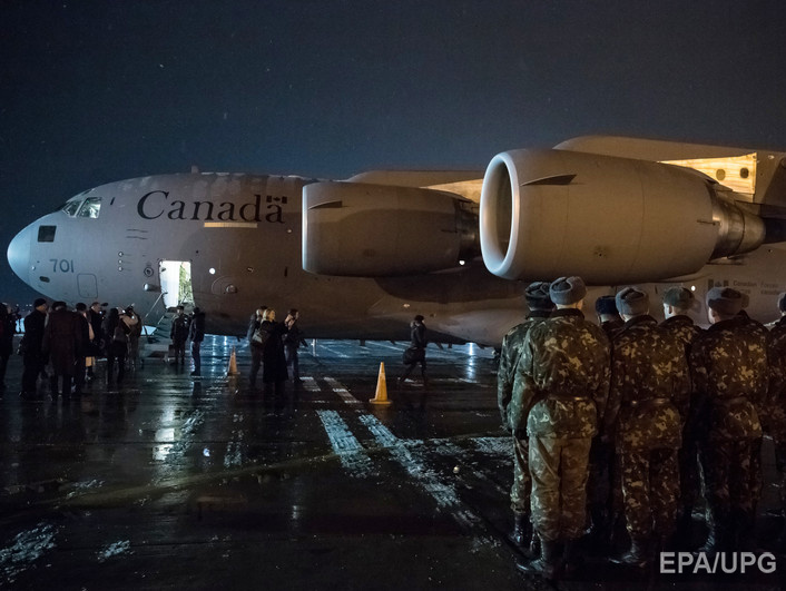 Канада анонсировала новые поставки Украине нелетального военного оборудования
