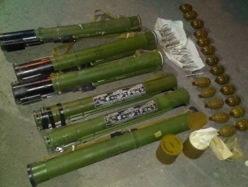 В Донецкой области СБУ обнаружила очередной тайник с боеприпасами